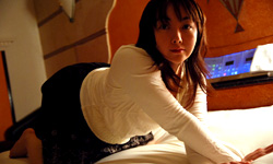 Ayumi w...